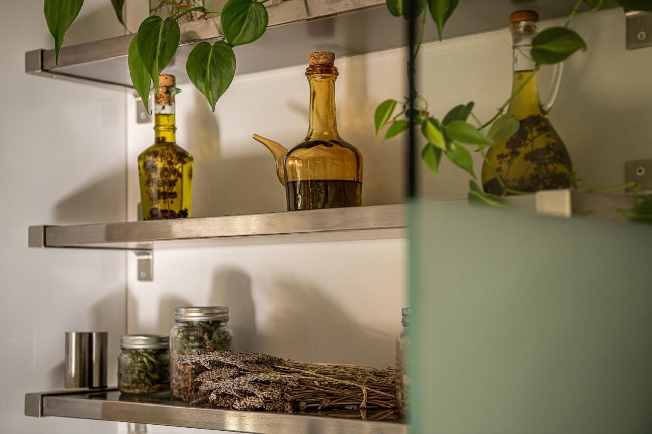 Olive Lemon Biophilic House & Lush Forest Garden Vamos Luaran gambar