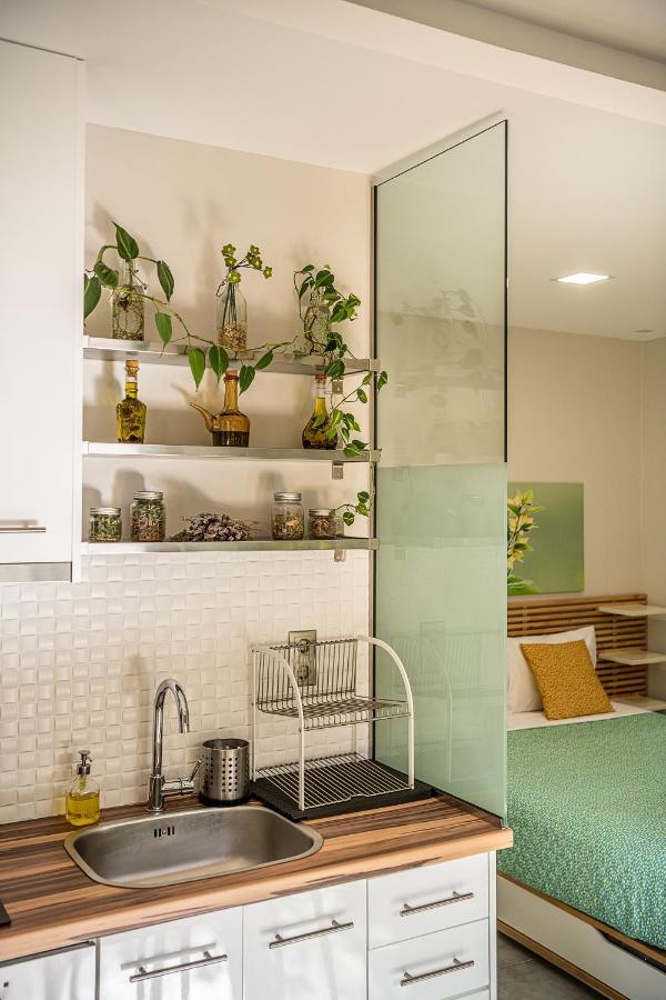 Olive Lemon Biophilic House & Lush Forest Garden Vamos Luaran gambar
